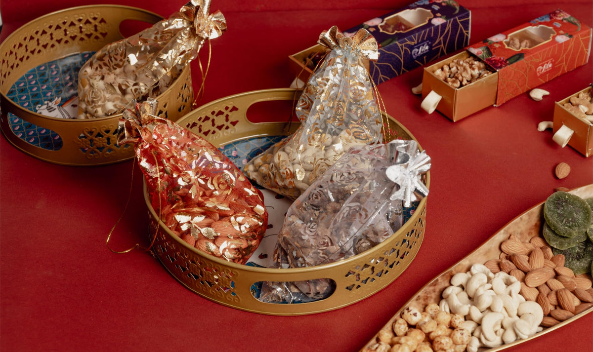 Diwali Gift Hamper for Family and Friends with Cashews, Almonds, Pista