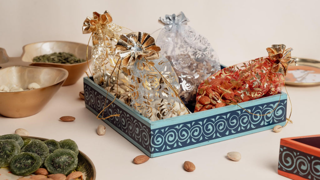 Diwali Gift Hamper for Family and Friends with Cashews, Almonds, Raisins, Pista